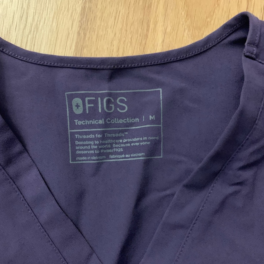 Figs Scrubs set Purple Shadow - Picture 2 of 4